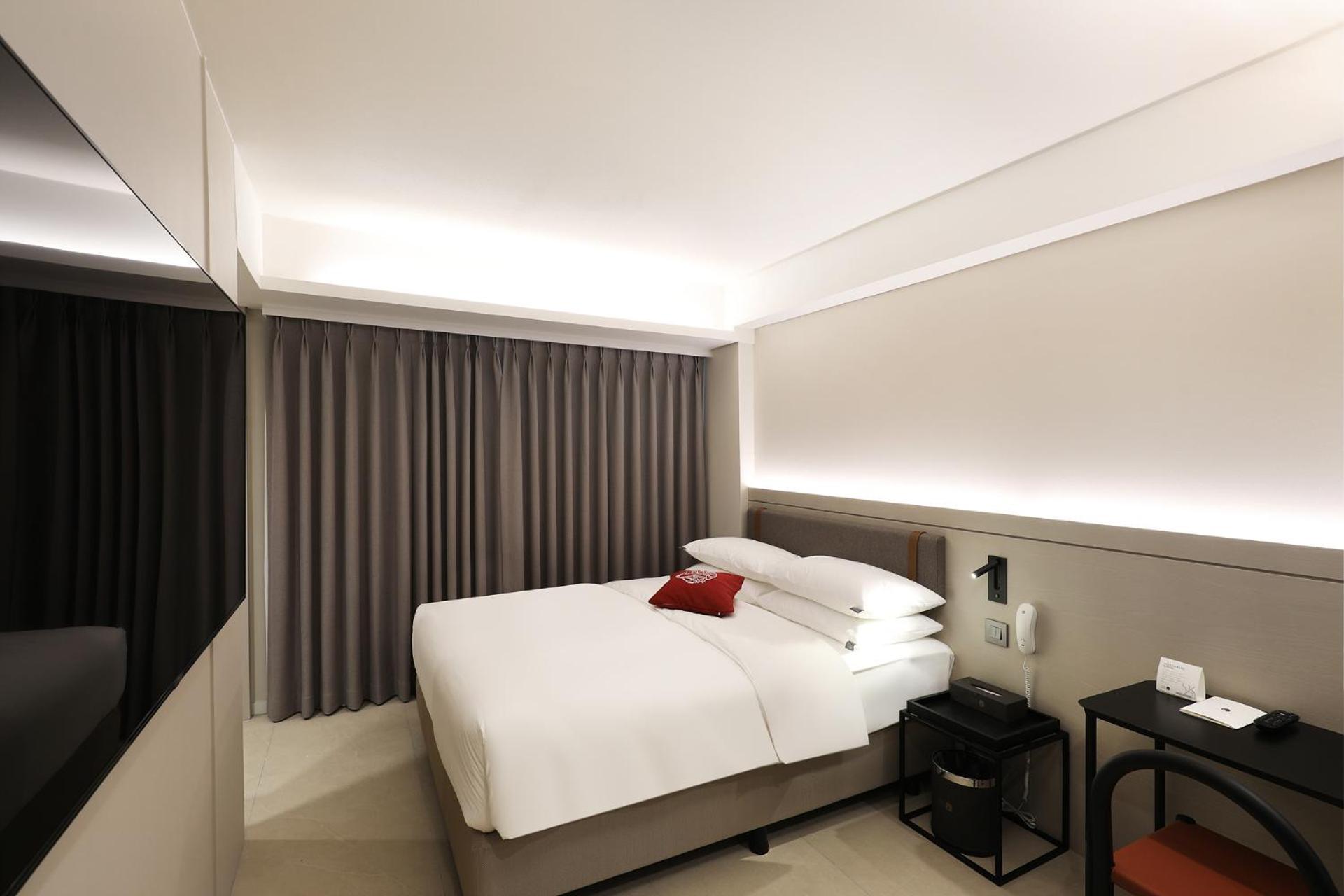 Khách sạn By The Designers *