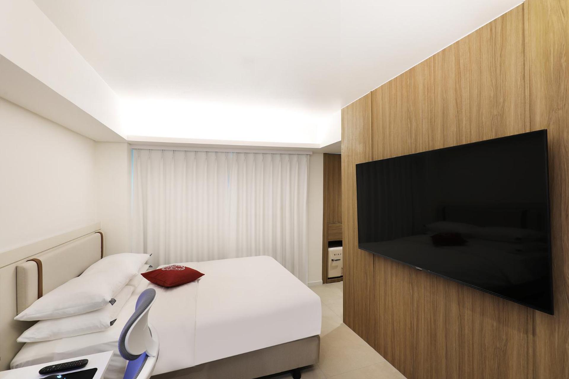 By The Designers Khách sạn
