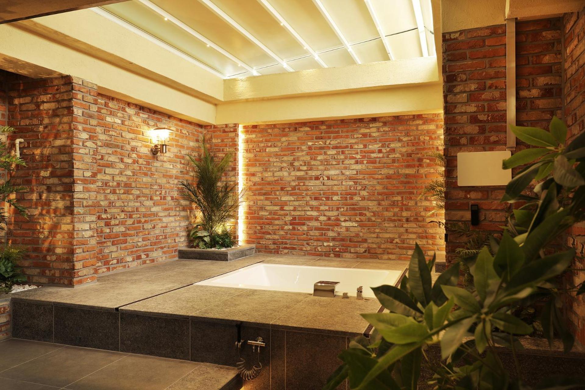 By The Designers Hotel *